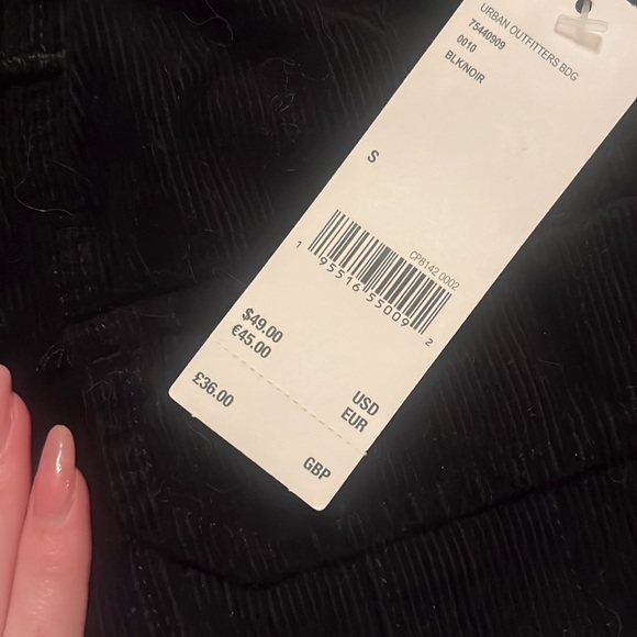Urban outfitters black corduroy cargo skirt - Picture 2 of 4